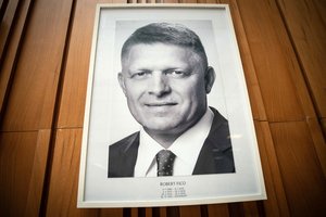 Slovakijos premjero R. Fico būklė po pasikėsinimo į jo gyvybę gerėja