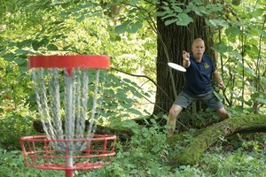 Baltijos šalių turo diskgolfo varžybų serijoje – estų dominavimas ir Lietuvos atstovės pergalė mėgėjų grupėje