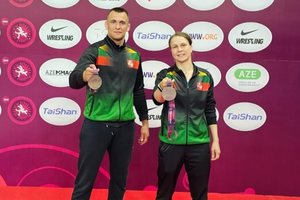 Lietuvos graplingo pasiuntiniai Baku pasidabino medaliais