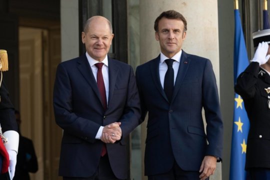 Vokietija ir Prancūzija iškėlė siekį stiprinti Europos gynybą: pažymėjo branduolinio atgrasymo svarbą