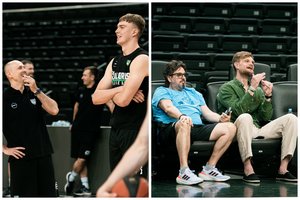 Pirmąkart įvykusią „Žalgirio“ jaunimo alumnų ir dabartinių žaidėjų dvikovą stebėjo A. Trinchieri bei kiti žalgiriečiai