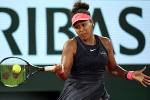 Prancūzijoje N. Osaka priminė apie save: įspūdingoje kovoje kibo į atlapus pirmai raketei