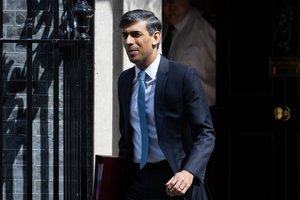 Artėjant rinkimams paleistas JK parlamentas