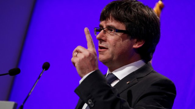 Ispanijos parlamentas priėmė prieštaringą įstatymą: sudarė sąlygas į šalį grįžti į Belgiją pabėgusiam katalonų lyderiui