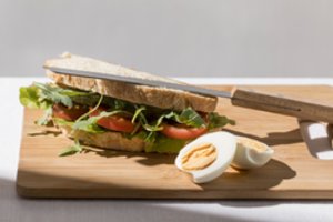 Pasidalijo ypatingu sumuštinio pjaustymo būdu ir sulaukė milijonų peržiūrų