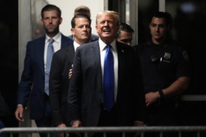 Istorinėje teismo byloje – verdiktas D. Trumpui: pripažintas kaltu dėl visų 34 kaltinimų