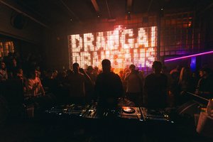 Festivalyje „Granatos Live“ tamsiu paros metu šokdins „Draugai Draugams“ scenos vardai