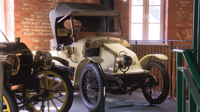 Klaipėdoje duris atveria senovinių automobilių muziejus: parodoje – vienetiniai modeliai ir įspūdingos istorijos