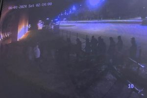 Tbilisyje apie 100 žmonių užpuolė opozicinės partijos biurą