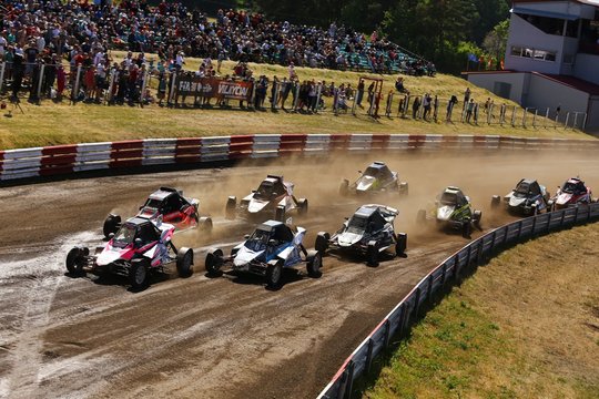 Aiškėja Europos autokroso čempionato etapo Vilkyčiuose dalyvių sąrašas.