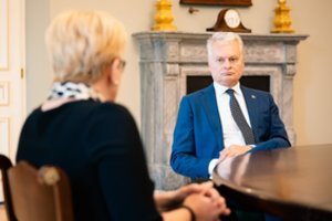 Mažiau nei pusvalandį trukęs G. Nausėdos ir I. Šimonytės susitikimas: dėl švietimo ministro – vis dar mįslė