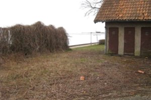 Parduoda nugyventą pastatą Kuršių marių pakrantėje: kaina – įspūdinga