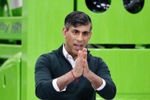 R. Sunakas rinkimų kovoje žada nustatyti imigracijos limitą