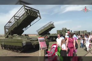 Rusija oficialiai pristatė savo naują grėsmingą ginklą – tačiau yra gerų žinių