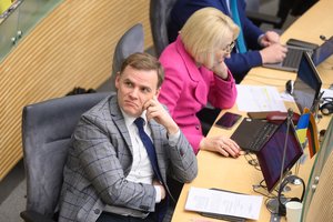 Seimo BFK apsisprendė dėl bankų solidarumo mokesčio pratęsimo: jau aišku, apie kokį laikotarpį galvojama