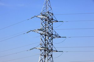 Vyriausybė nutarė: šiems vartotojams galėtų būti paskirstyta dalis laisvų elektros tinklų pralaidumų