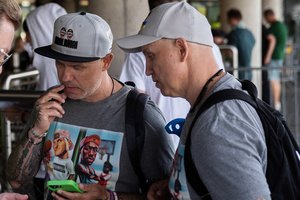 Į LKL finalą patekti norėjusiems N. ir N. Maciams užtrenkė duris – broliukai žada kreiptis į G. Nausėdą