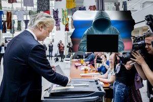 Pirmąją EP rinkimų dieną aptemdė klastingi Rusijos veiksmai: už masinės kibernetinės atakos – prokremliška grupė