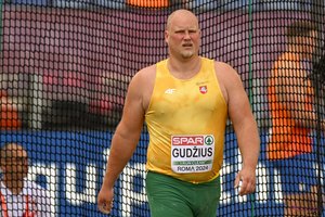 Skirtingi lietuvių pasirodymai disko sektoriuje – Mykolas Alekna su A. Gudžiumi žengė į finalą, Martynas Alekna liko už borto