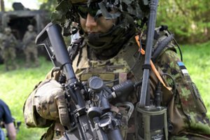 Estija siūlo naujas taisykles, kurios neleis nepiliečiams pirkti nekilnojamojo turto šalia karinių objektų