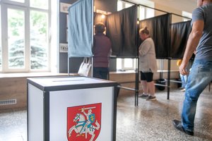 Netrukus Lietuva išrinks savo atstovus Europos Parlamente: iki 19 val. balsavo 26,76 proc. rinkėjų