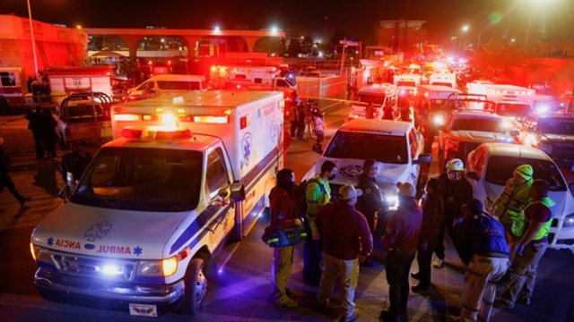 Užfiksavo tragediją Meksikoje – iš trečio aukšto nukrito balkonas: žuvo du žmonės