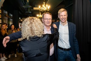 „Laisviečiai“ švenčia: į Briuselį keliausiantis D. Žalimas ketina stoti į partiją