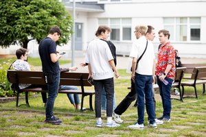 Kai kurie matematikos egzaminą palikę abiturientai sunkiai rinko žodžius: neslepia, kad nori tik išlaikyti