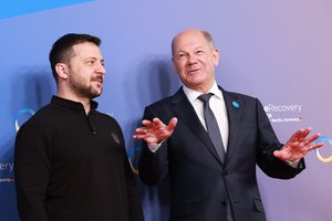 O. Scholzas: V. Putinas Ukrainoje nelaimės