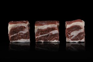 Šašlykui tinka ne tik sprandinė: mėsininkas siūlo įvairias alternatyvas