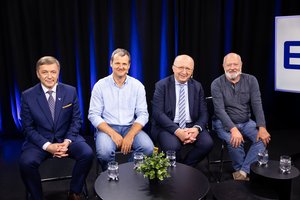 Ramina karūną prieš Seimo rinkimus užsidėjusius konservatorius: vasarą laukia netikėtumai?