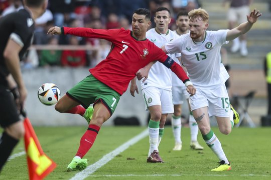 Portugalijos futbolo rinktinė Europos čempionatą pasitiks pergalingomis nuotaikomis.<br>EPA-ELTA nuotr.