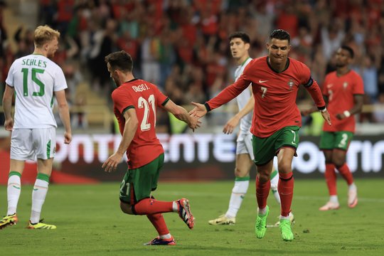 Portugalijos futbolo rinktinė Europos čempionatą pasitiks pergalingomis nuotaikomis.<br>EPA-ELTA nuotr.