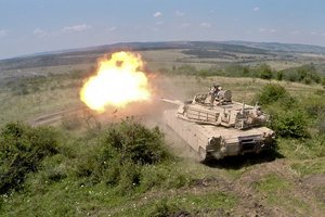 „Naujo tipo“ karas kelią pavojų amerikiečių „Abrams“ – štai kaip su tuo tvarkosi Ukraina