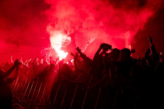 Vilniaus „Ryto“ ekipa pergalę šventė ir ant Lukiškių kalėjimo scenos.<br> T.Bauro nuotr.