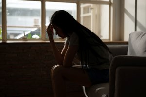 Psichologinė pagalba savižudybės krizėje esantiems asmenims: kaip padėti sau?