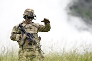 NATO teigia dabar turinti daugiau nei 300 000 aukštos parengties karių