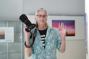 Bažnyčią pamatė ir pro maskuojamąjį tinklą