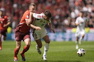 Šveicarija A grupės mače prispaudė spurdėti norėjusią Vengriją