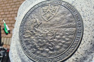 Juodkrantės krantinėje įamžintas pamirštas sukilėlių žygis ir žuvusiųjų vardai