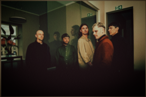 Naujas grupės „Solo Ansamblis“ dvigubas vinilas – dalybos atradimais ir favoritais su Lietuvos publika