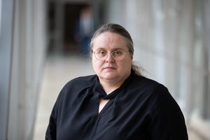 Seimūnų pasipinigavimui ateis galas? Pritarta įpareigoti po kadencijos grąžinti už parlamentines lėšas įsigytą įrangą