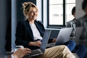 ASUS pristato „ExpertBook P5“ su DI technologijomis, žyminčiomis naują verslo nešiojamųjų kompiuterių erą, parodoje „Computex 2024“