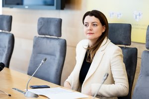 M. Navickienė savo kelionę į Dubajų deklaravo kaip dovaną: reikiamas sumas susiskaičiavo pati