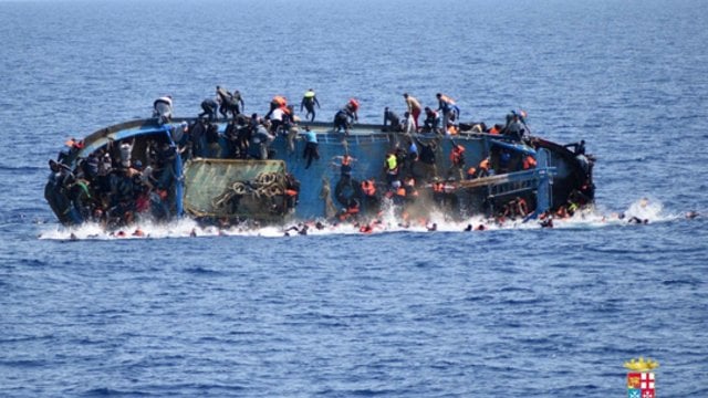 Dvi migrantų laivų katastrofos netoli Italijos krantų pražudė 11 žmonių: daugiau nei 60 – dingę be žinios