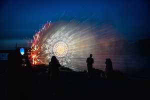 Įspūdingas šviesų, garsų ir instaliacijų šou „Botaninės naktys“ kviečia atrasti kitokį VDU Botanikos sodą