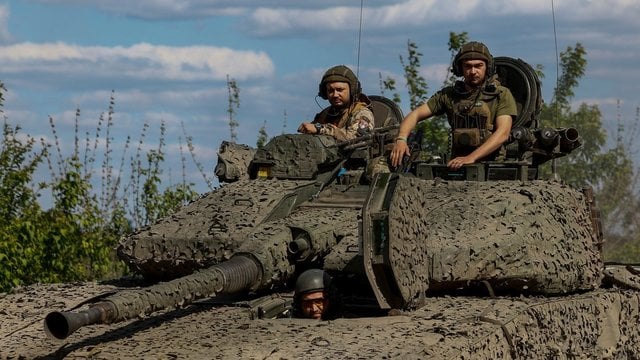 Skelbia apie sudėtingą situaciją Časiv Jare: dėl masinių fronto puolimo Ukraina priversta imtis veiksmų