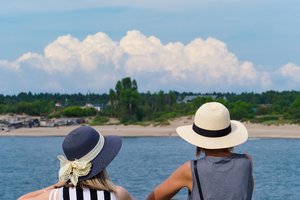 Lietuviai jau šluoja keliones ilgajam Žolinės savaitgaliui: į vieną šalį traukia ir kainos, ir lankytini objektai