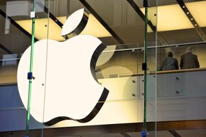 „Apple“ nukėlė naujų DI funkcijų pristatymą Europoje