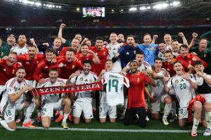 Įspūdingai pergalę išplėšę vengrai ją skyrė nelaimės ištiktam rinktinės draugui: „Kovojome už jį“